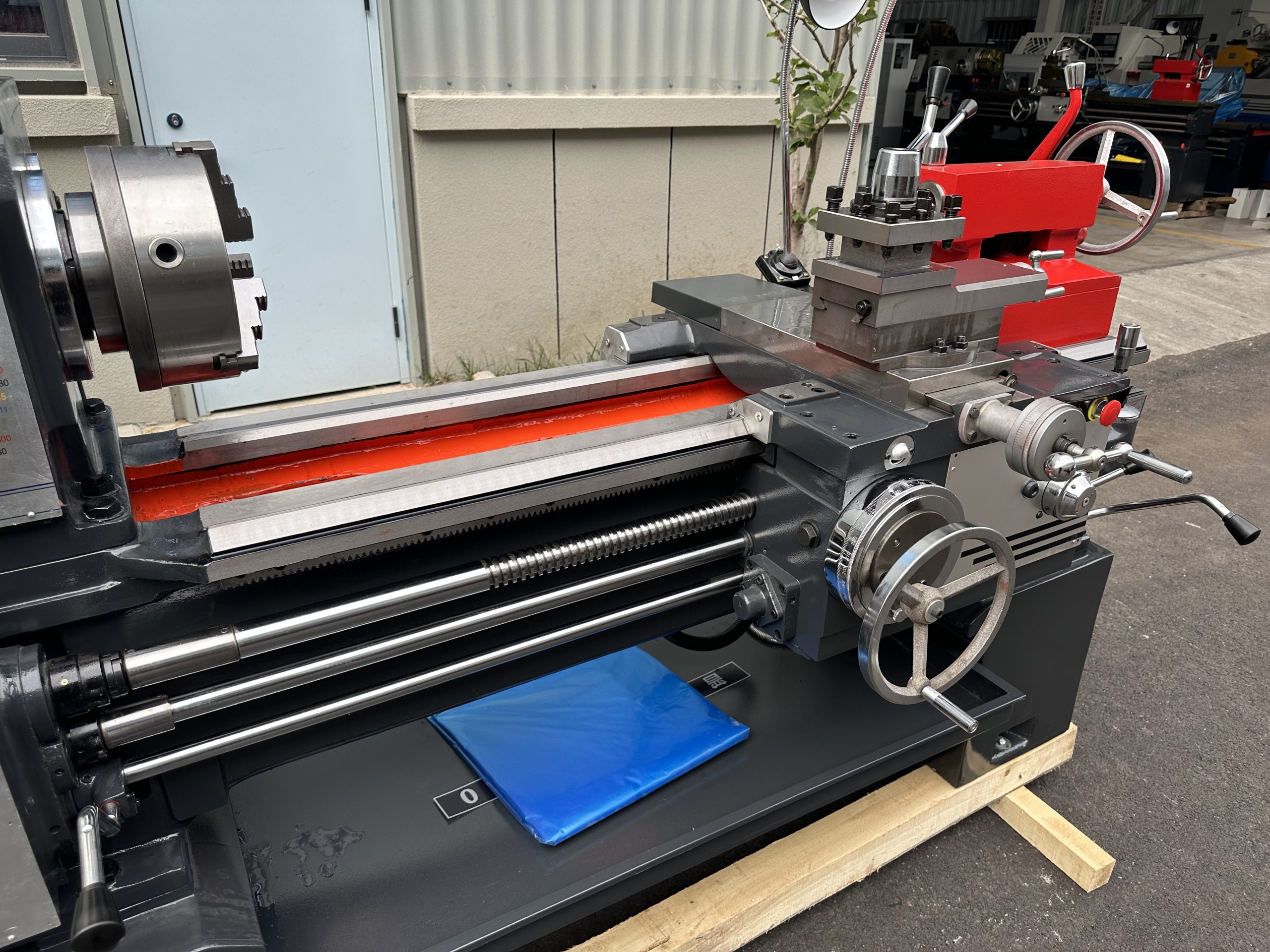 CA6150 Lathe Machine - Image 4